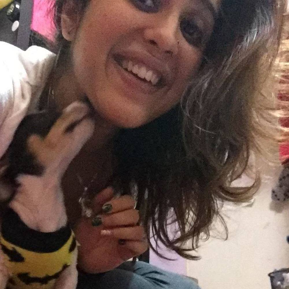 Meet your Posher, Ay